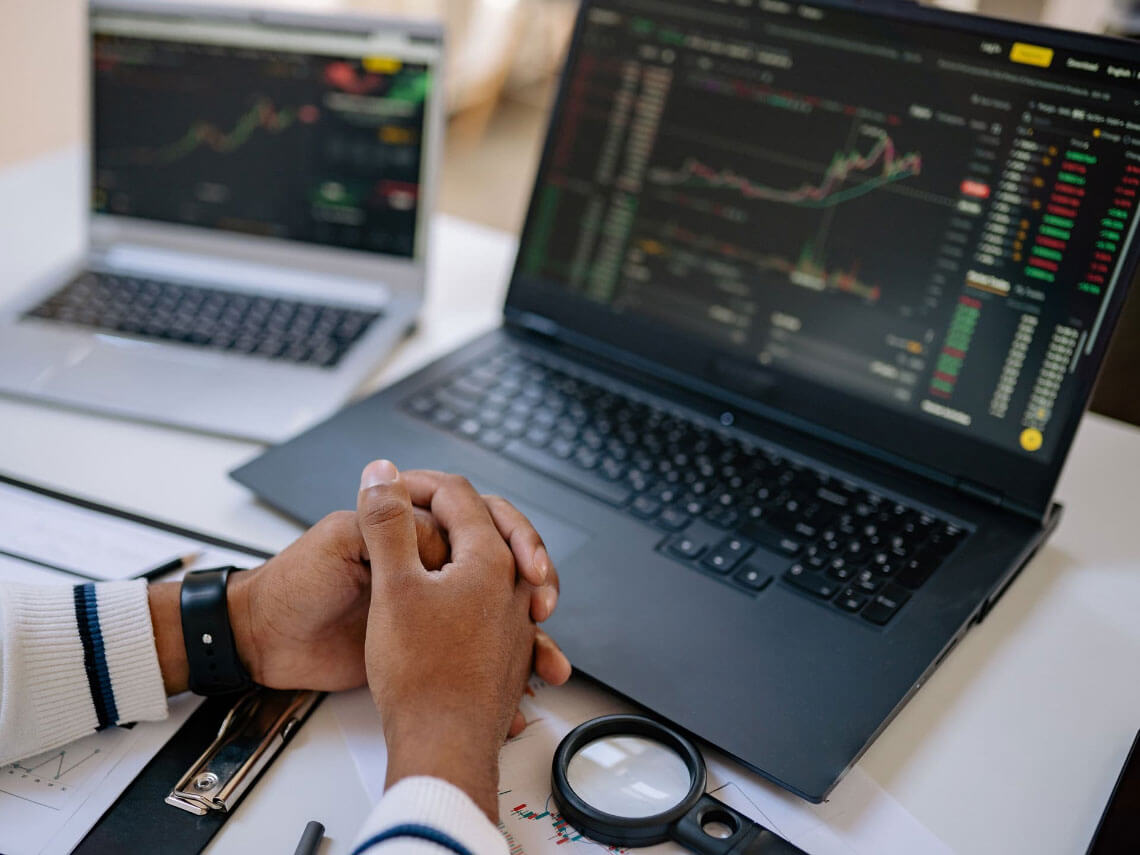 Comercio y Finanzas